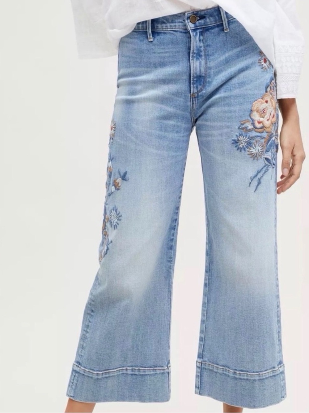 Driftwood Charlee Wide Leg Cropped Floral Embroidered Jeans Size 30